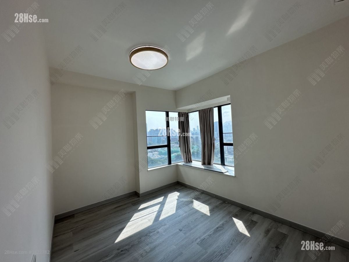 Carmen's Garden Rental 3 Bedrooms , 2 Bathrooms 1,000 ft²