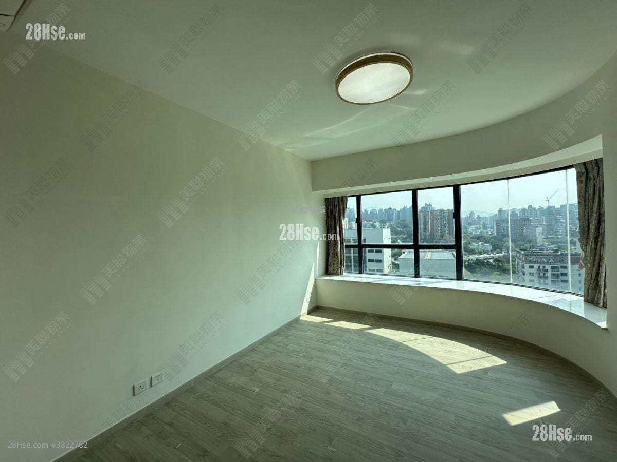 Carmen's Garden Rental 3 Bedrooms , 2 Bathrooms 1,000 ft²