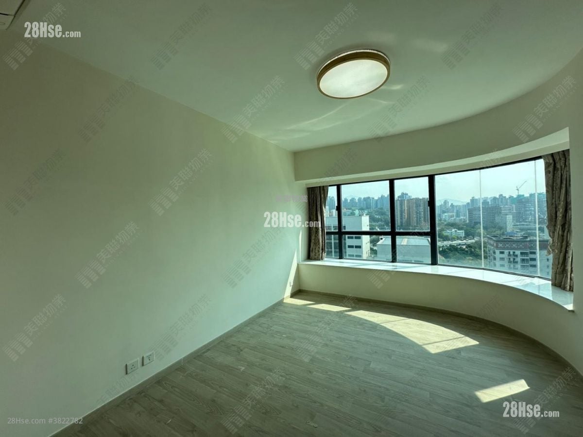 Carmen's Garden Rental 3 Bedrooms , 2 Bathrooms 1,000 ft²