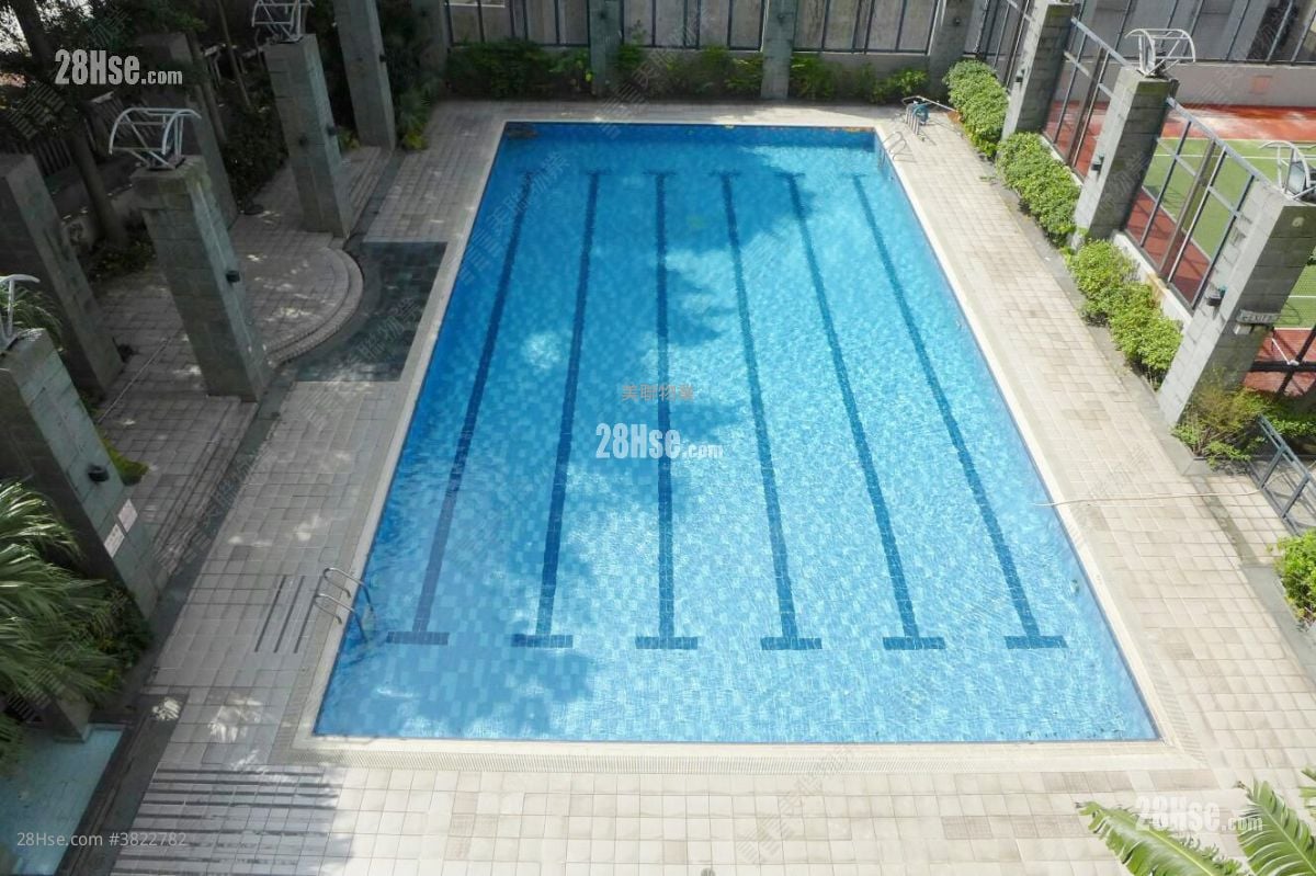 Carmen's Garden Rental 3 Bedrooms , 2 Bathrooms 1,000 ft²