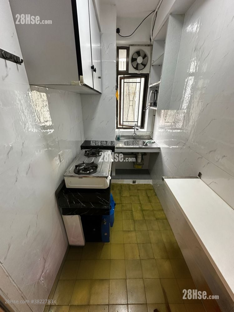 Wai Ching Court Rental 350 ft²