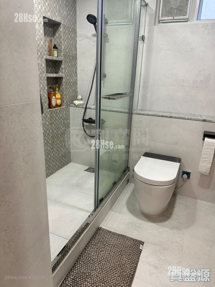 Mei Foo Sun Chuen Sell 3 Bedrooms , 2 Bathrooms 941 ft²