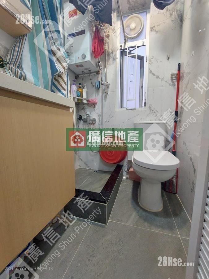 Shun Hing Building Rental 1 Bedroom , 1 Bathroom 312 ft²