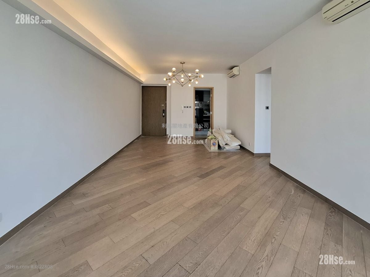 The Visionary Rental 4 Bedrooms , 2 Bathrooms 1,377 ft²