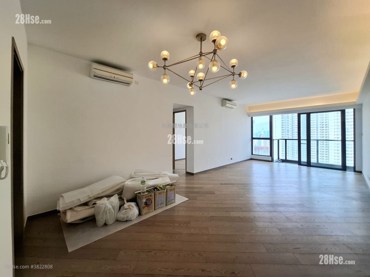 The Visionary Rental 4 Bedrooms , 2 Bathrooms 1,377 ft²