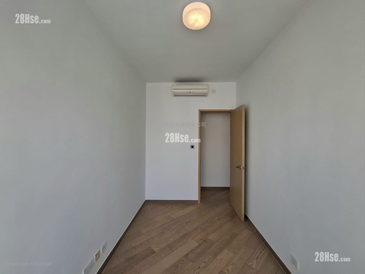 The Visionary Rental 4 Bedrooms , 2 Bathrooms 1,377 ft²