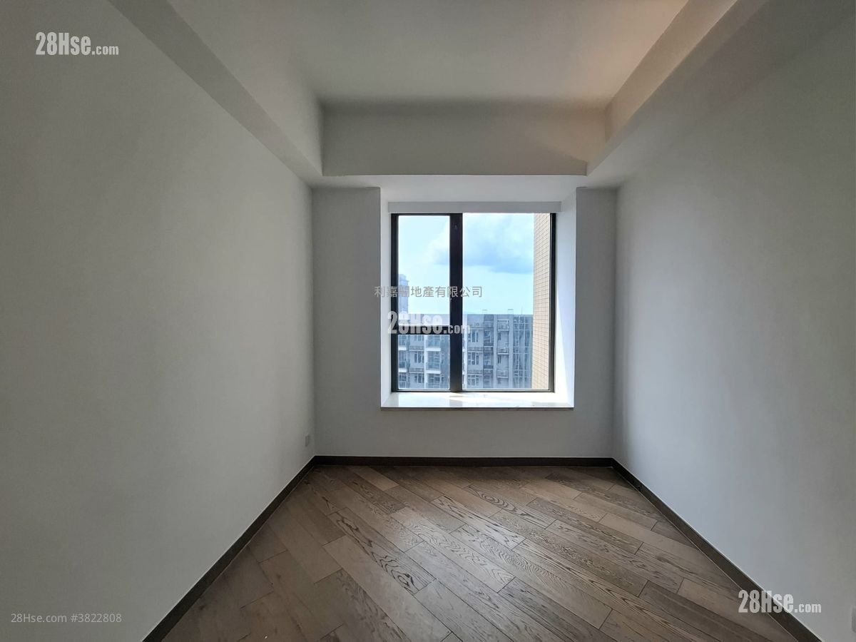 The Visionary Rental 4 Bedrooms , 2 Bathrooms 1,377 ft²