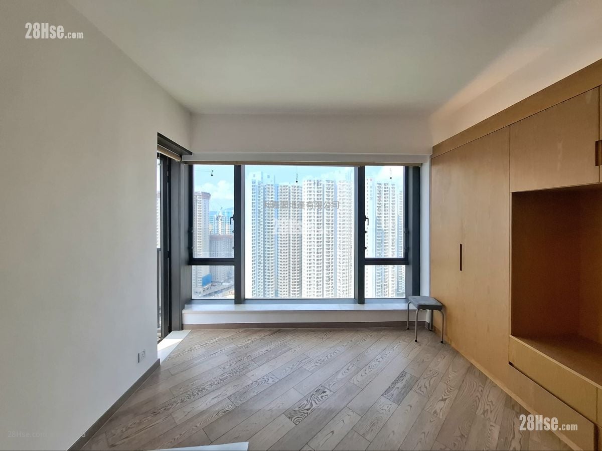 The Visionary Rental 4 Bedrooms , 2 Bathrooms 1,377 ft²