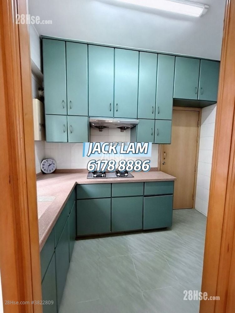 Wing Ying Mansion Sell 3 Bedrooms , 1 Bathroom 980 ft²