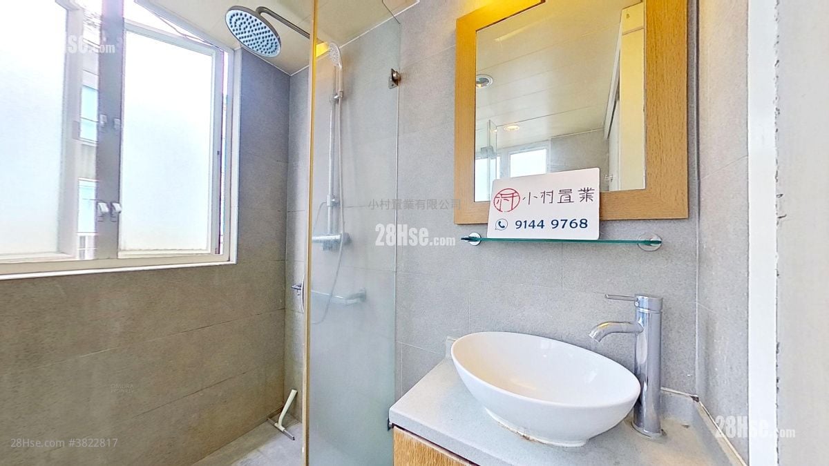 浴室: 荷李活道66號 租盤 開放式間隔 , 1 浴室 357 平方呎