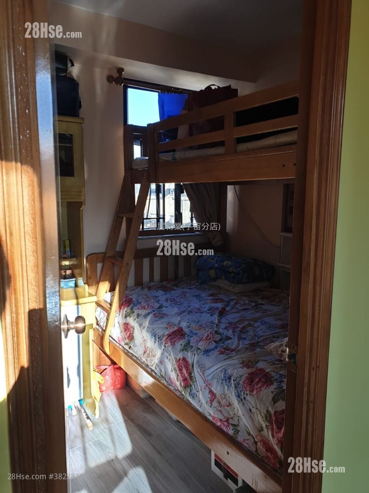 Peony Court Sell 2 Bedrooms , 1 Bathroom 290 ft²