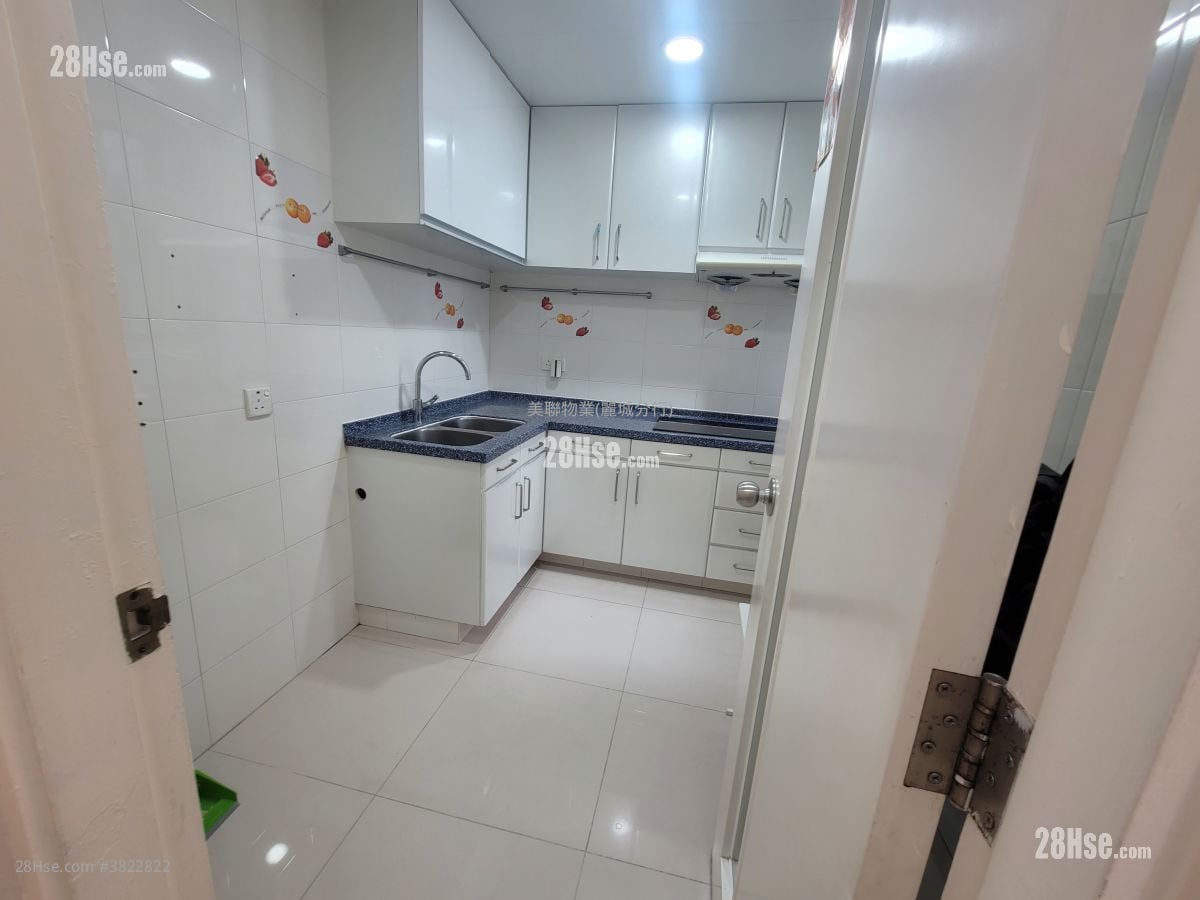 麗城花園 售盤 3 房 , 1 浴室 572 平方呎