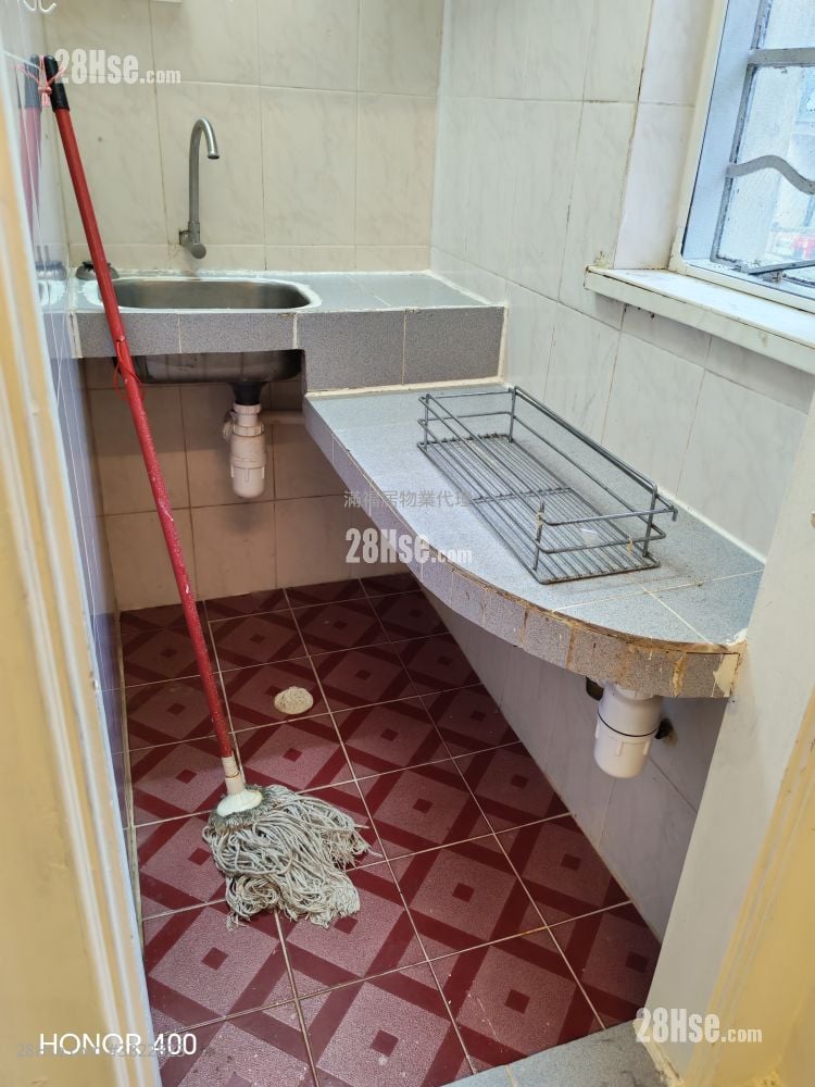 唐樓 租盤 開放式間隔 , 1 浴室 200 平方呎