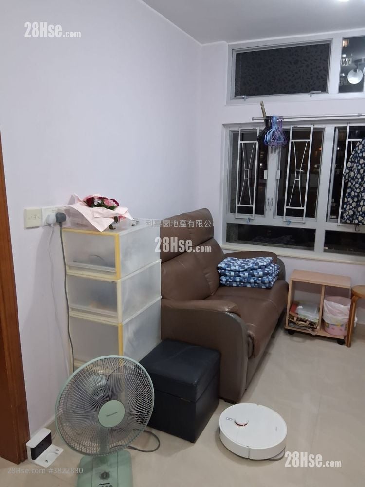 Ying Ming Court Sell 2 Bedrooms 401 ft²