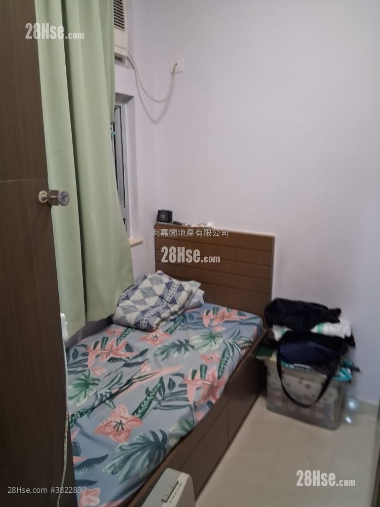 Ying Ming Court Sell 2 Bedrooms 401 ft²