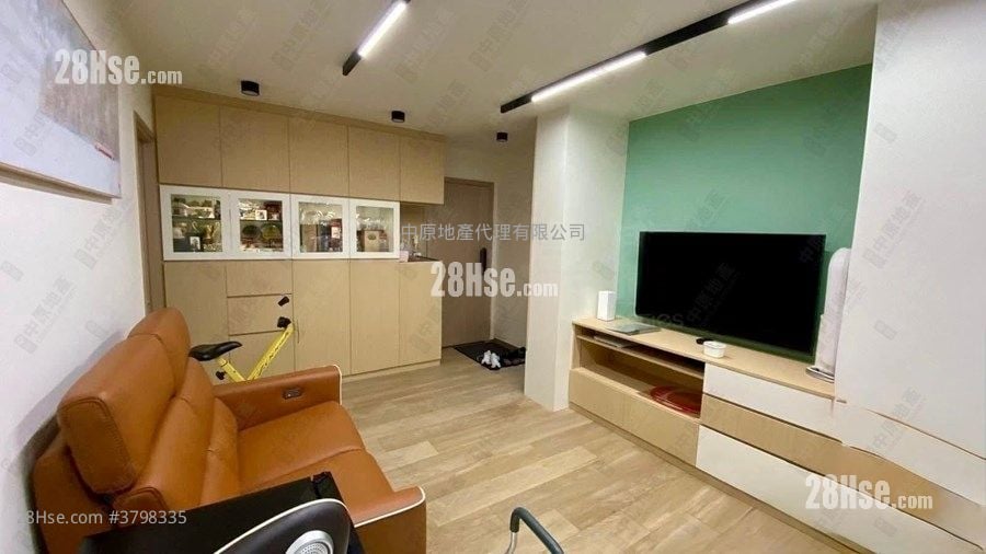 Yuk Ming Court Sell 3 Bedrooms , 1 Bathroom