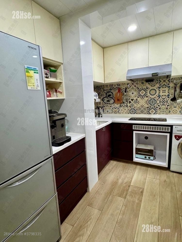 Yuk Ming Court Sell 3 Bedrooms , 1 Bathroom