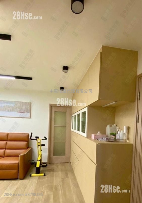 Yuk Ming Court Sell 3 Bedrooms , 1 Bathroom