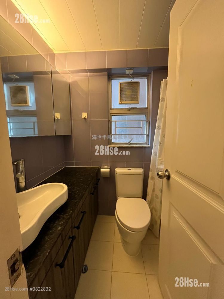 South Horizons Sell 4 Bedrooms , 2 Bathrooms 739 ft²