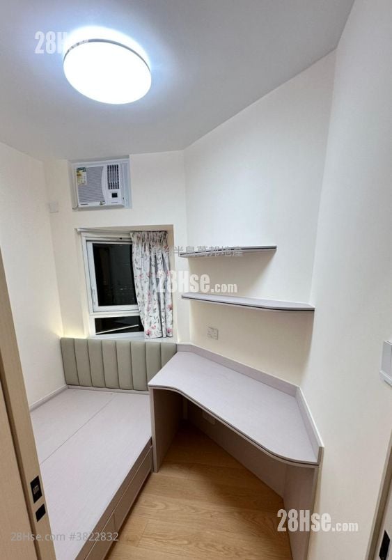 South Horizons Sell 4 Bedrooms , 2 Bathrooms 739 ft²