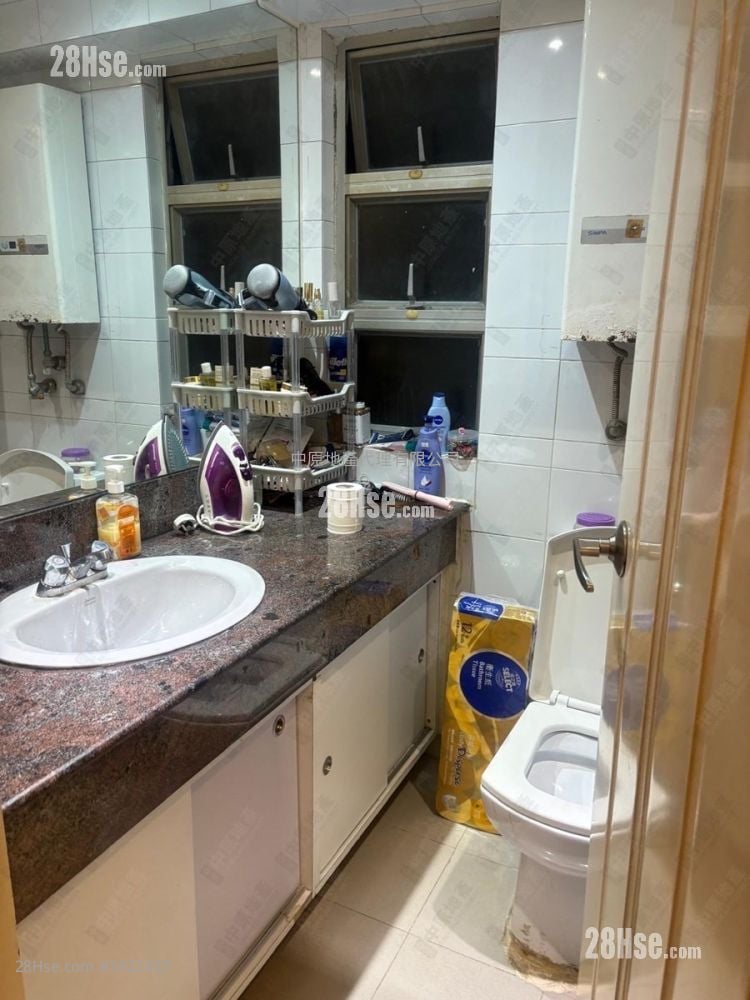 Kingswood Villas Sell 3 Bedrooms 633 ft²