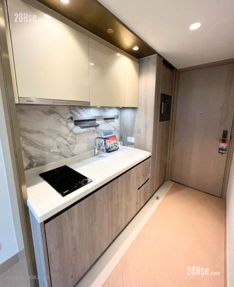 Grand Victoria Sell 1 Bathroom 278 ft²