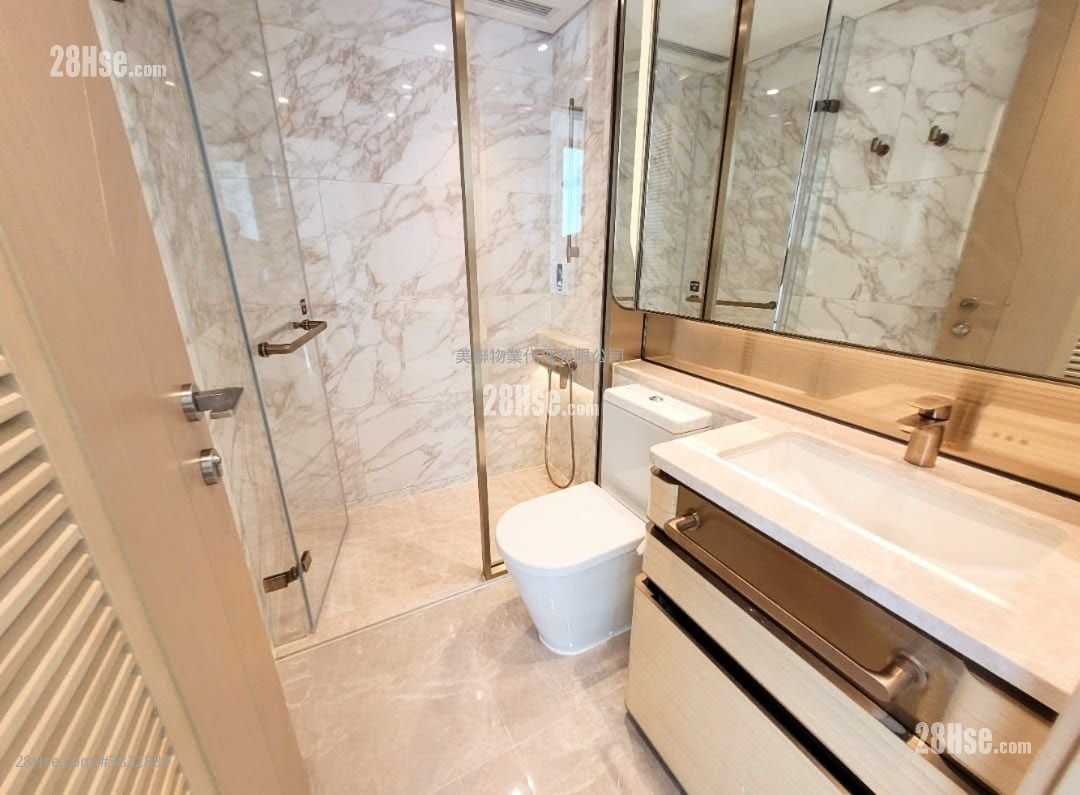 Grand Victoria Sell 1 Bathroom 278 ft²