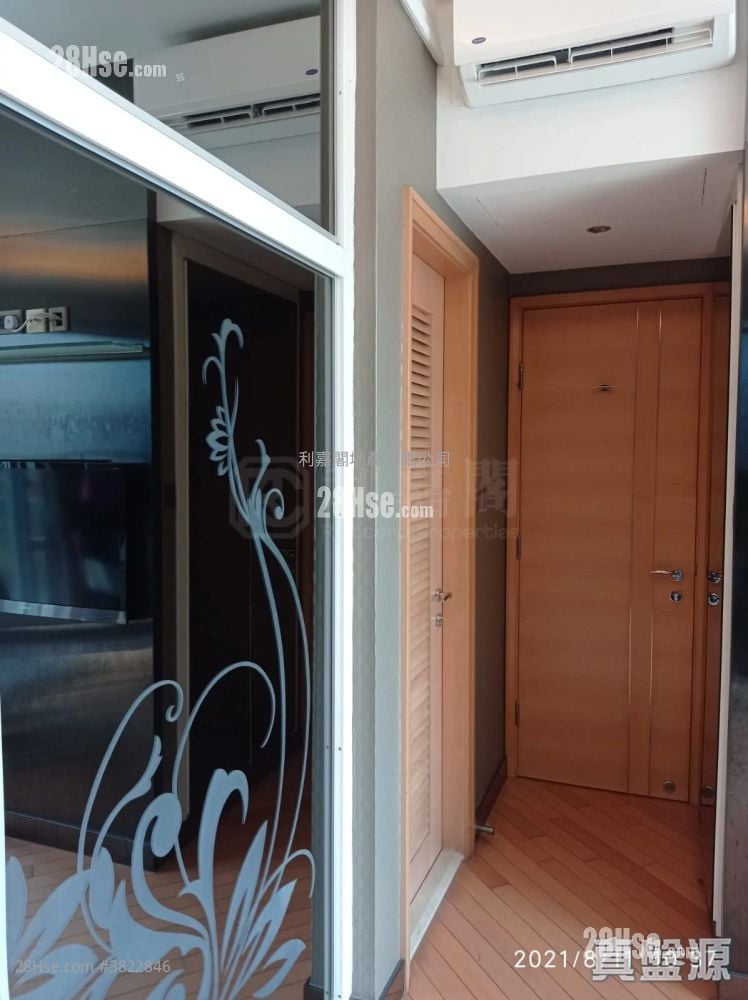 Manhattan Hill Sell 3 Bedrooms , 3 Bathrooms 888 ft²