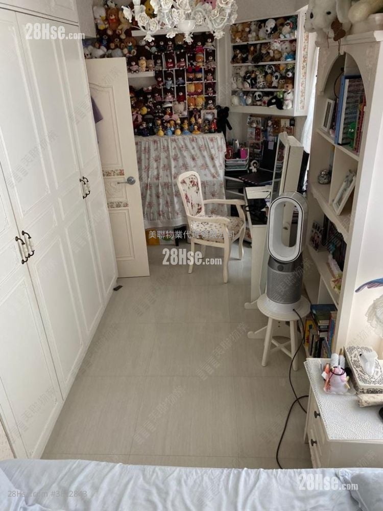 Greenpark Villa Sell 3 Bedrooms 716 ft²