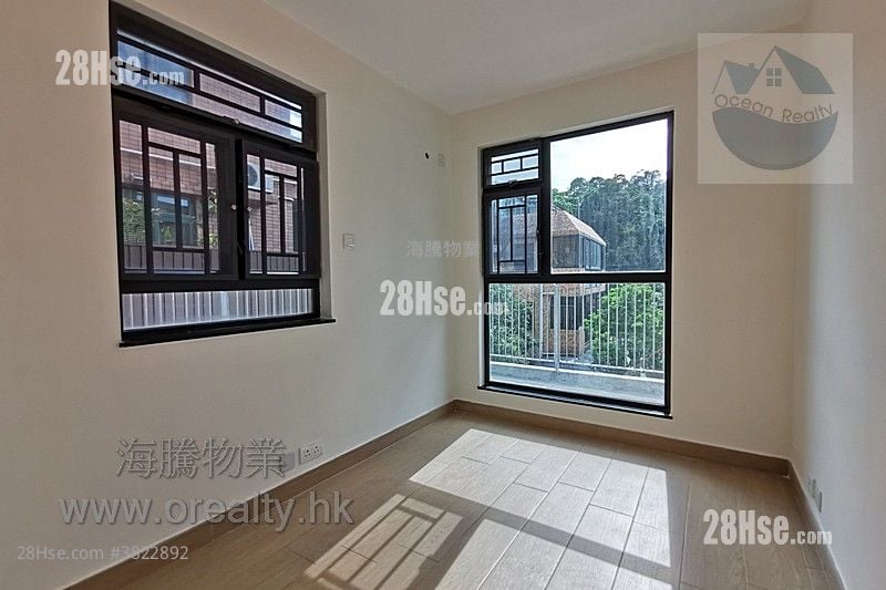 村屋 售盤 2 房 , 2 浴室 700 平方呎