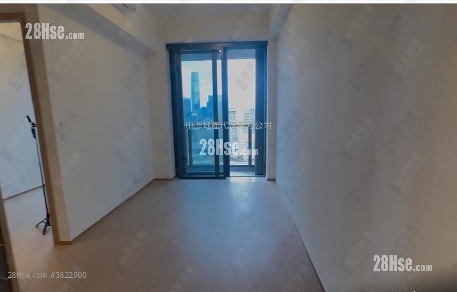 Onmantin Rental 2 Bedrooms , 1 Bathroom 528 ft²