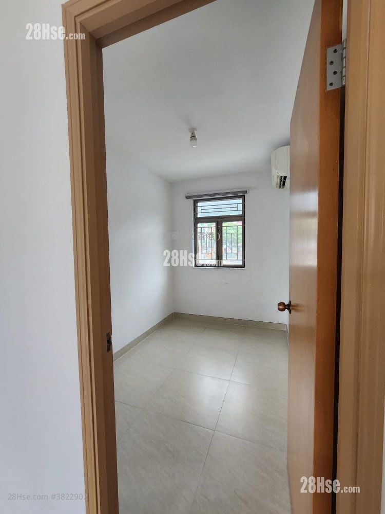 Sze Tau Leng Tsuen Rental 3 Bedrooms , 1 Bathroom 700 ft²