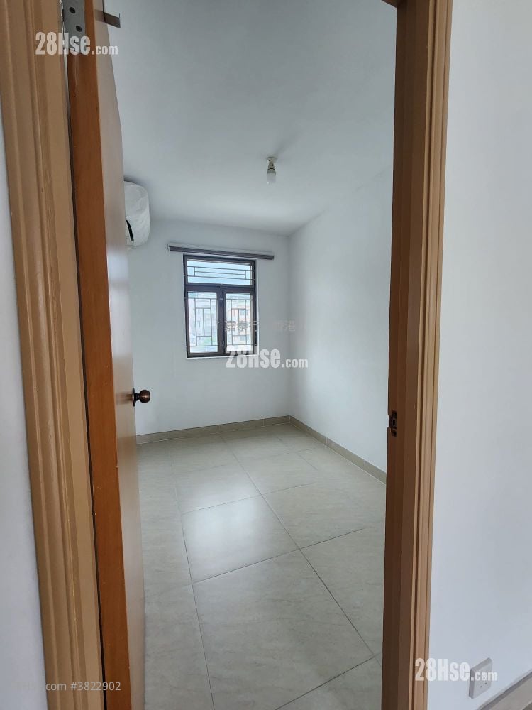 Sze Tau Leng Tsuen Rental 3 Bedrooms , 1 Bathroom 700 ft²
