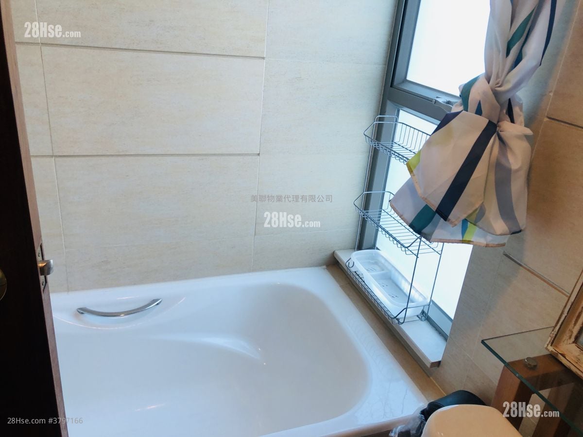 Grand Garden Sell 2 Bedrooms , 1 Bathroom 473 ft²