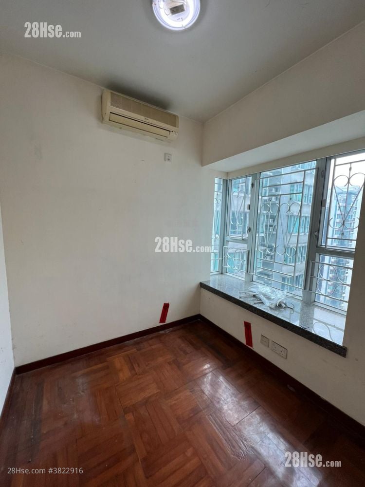 Metro Harbour View Sell 2 Bedrooms , 1 Bathroom 440 ft²