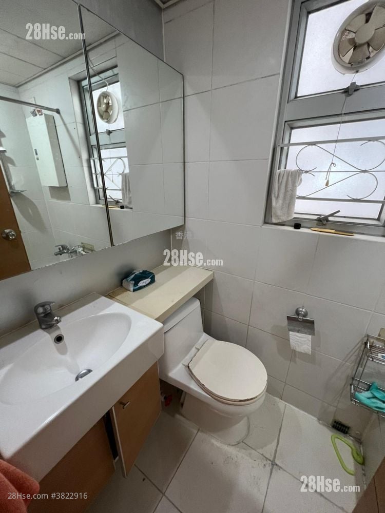 Metro Harbour View Sell 2 Bedrooms , 1 Bathroom 440 ft²