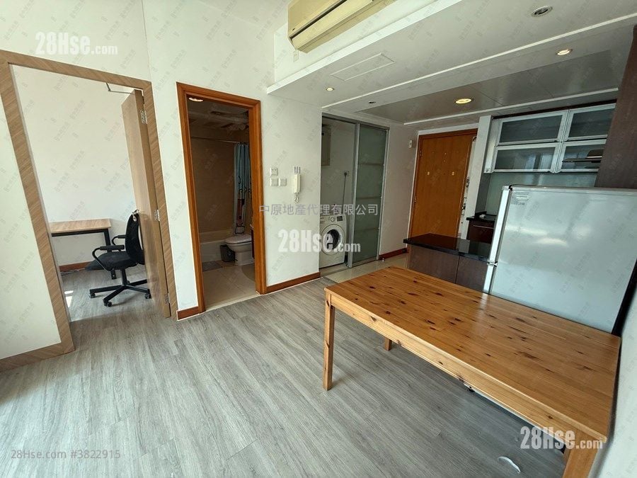 Chelsea Court Sell 1 Bedroom 464 ft²