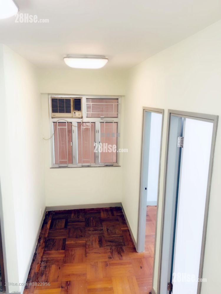 富华中心 售盘 2 房 , 1 浴室 374 平方尺