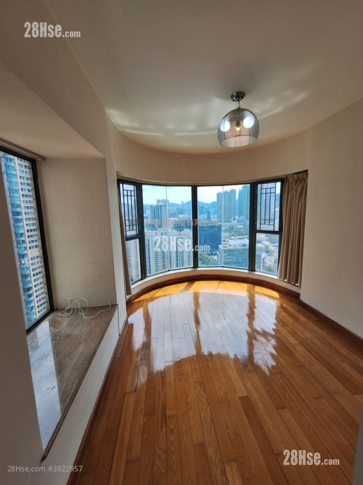 柏景灣 售盤 3 房 , 2 浴室 777 平方呎