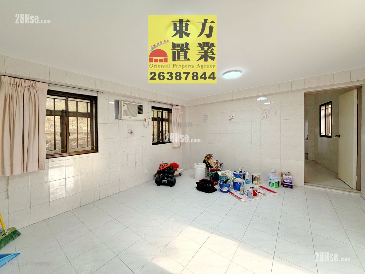 村屋 售盤 4 房 , 2 浴室 2,000 平方呎