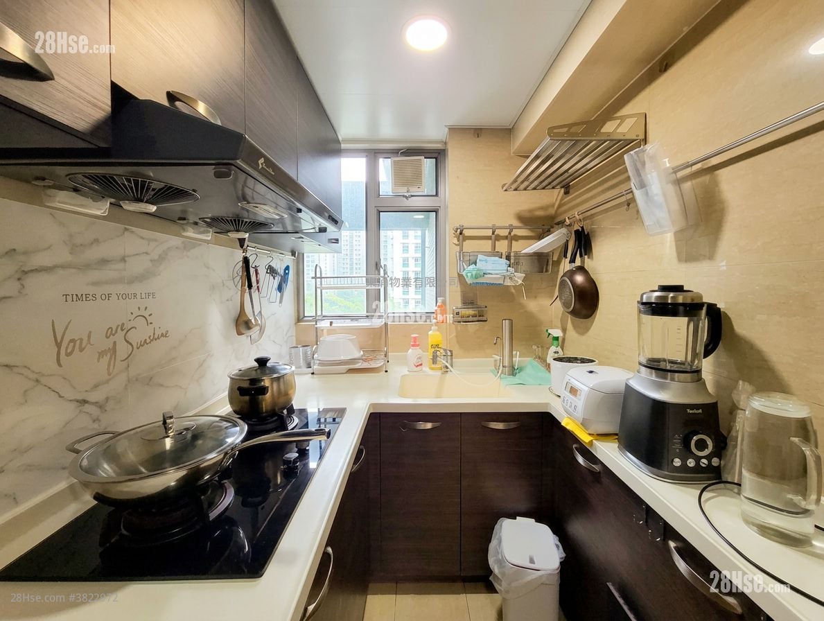 映湾园 售盘 3 房 , 2 浴室 736 平方尺