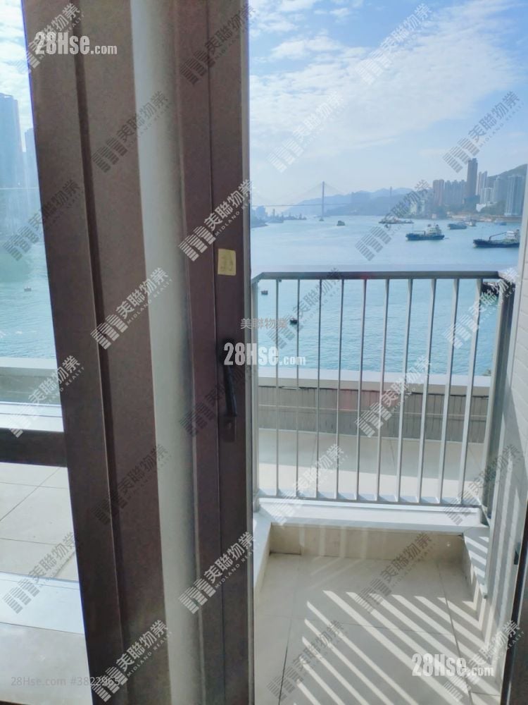 柏傲灣 售盤 3 房 , 2 浴室 875 平方呎