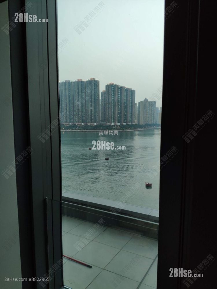 柏傲灣 售盤 3 房 , 2 浴室 875 平方呎