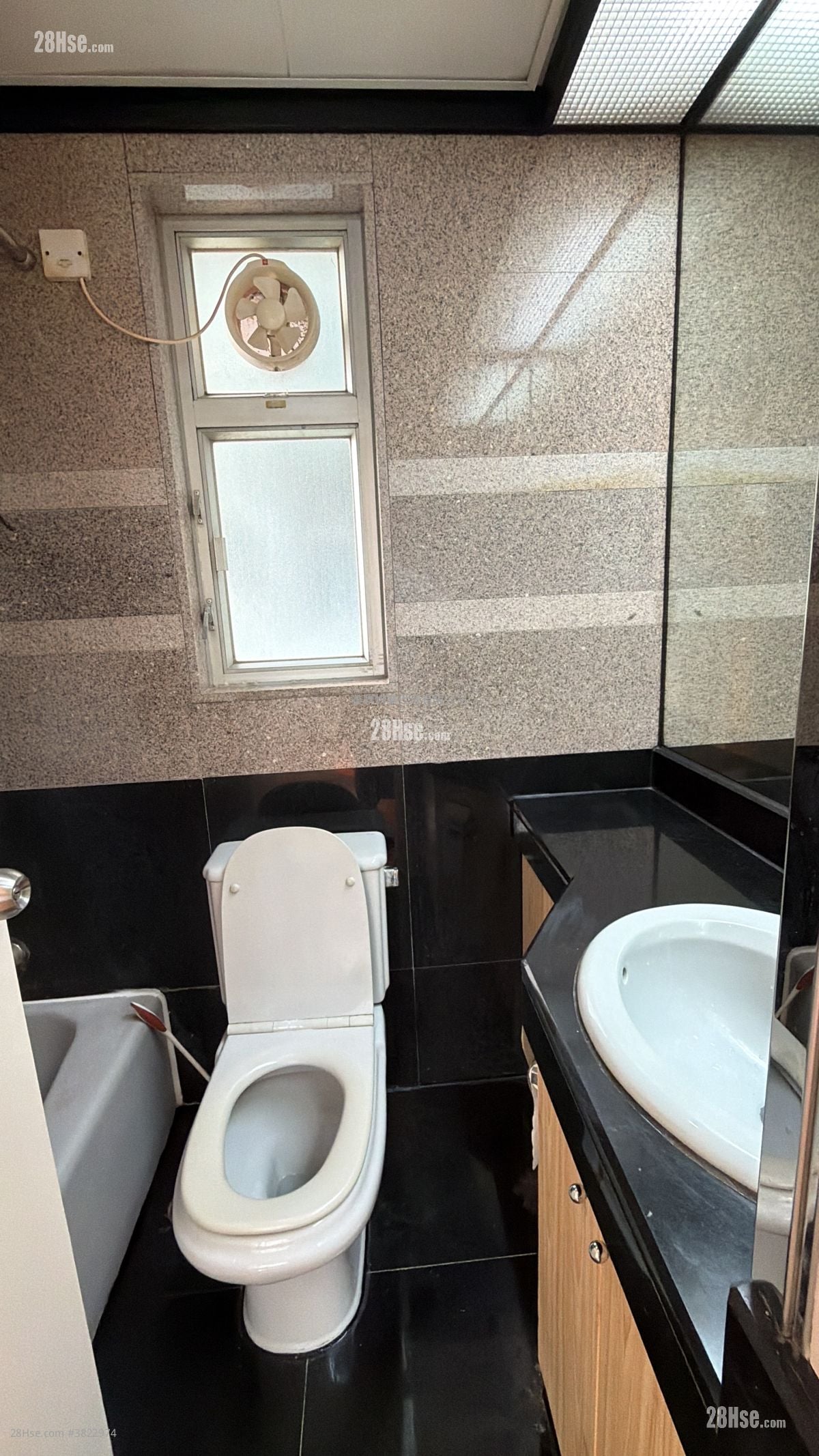 新都城 租盘 2 房 , 1 浴室 364 平方尺