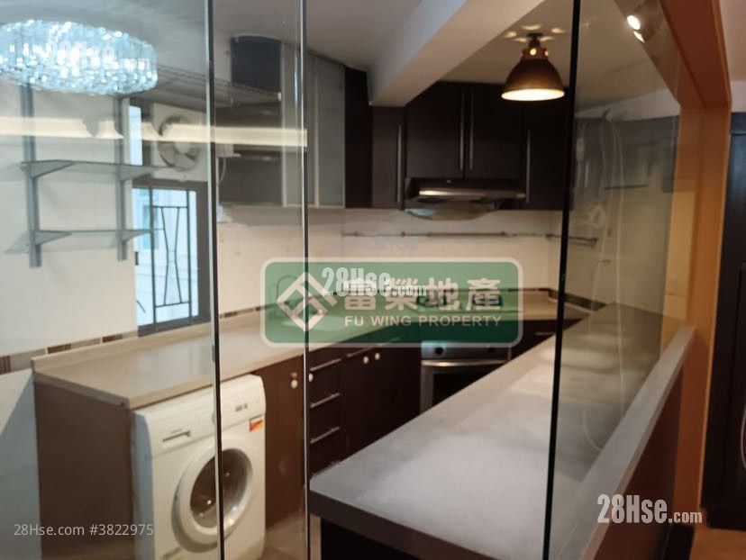 公爵閣 售盤 3 房 , 2 浴室 989 平方呎