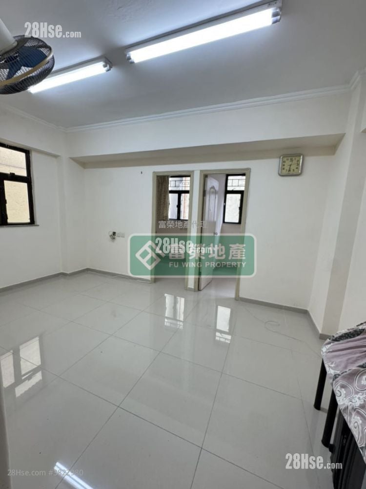 鑽石樓 售盤 2 房 , 1 浴室 360 平方呎