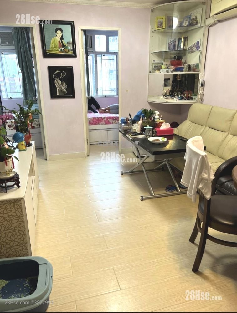 南昌邨 售盘 2 房 377 平方尺