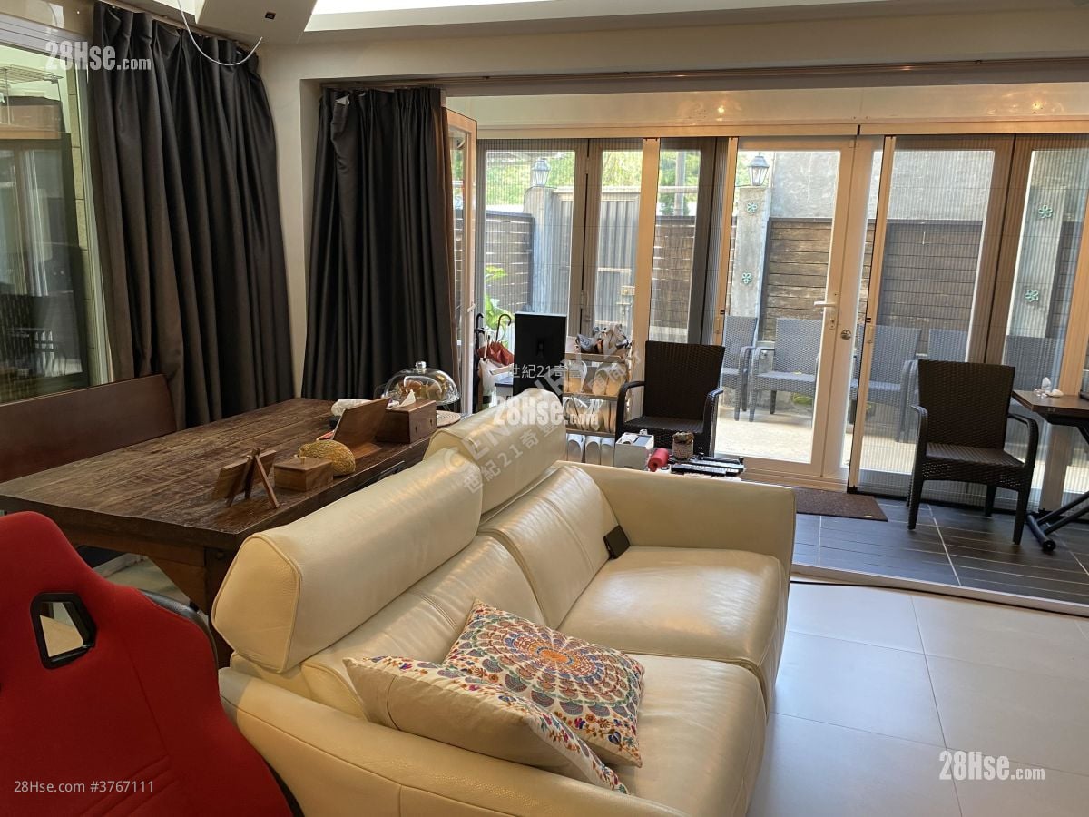 村屋 售盤 5+ 房 , 3 浴室