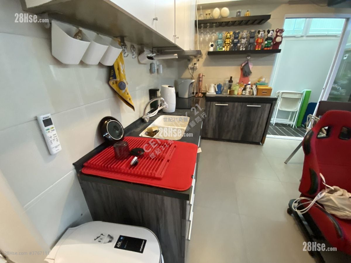 村屋 售盤 5+ 房 , 3 浴室