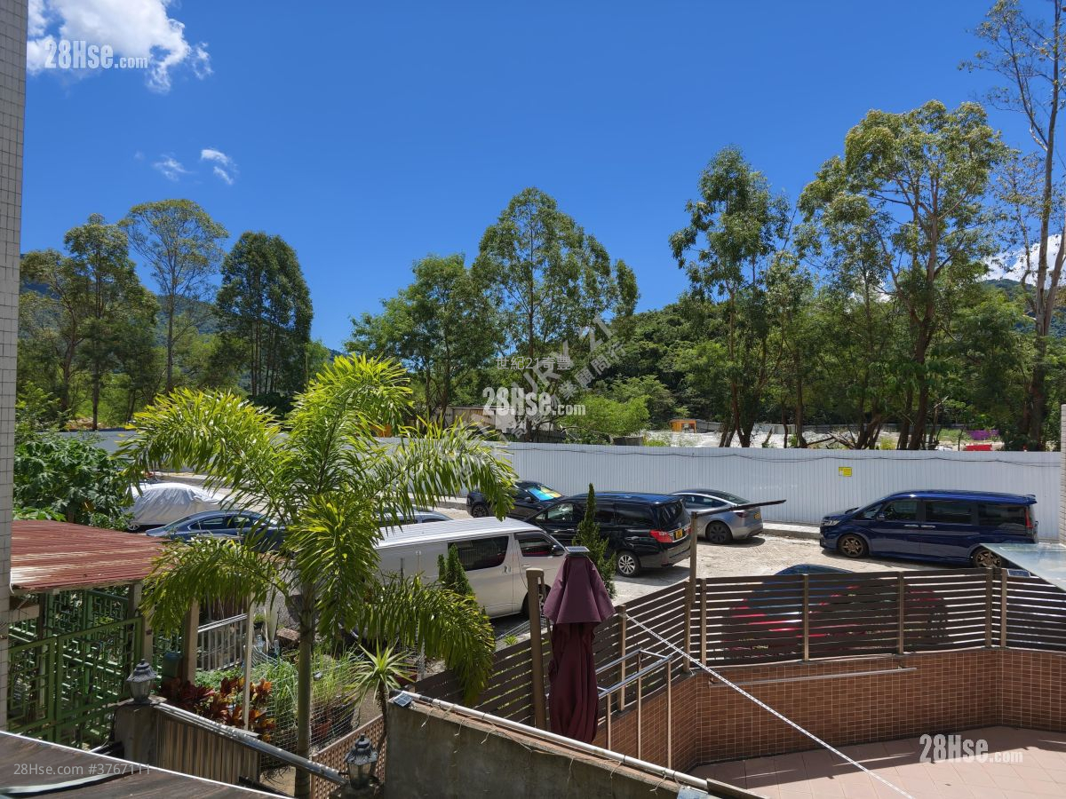 村屋 售盤 5+ 房 , 3 浴室